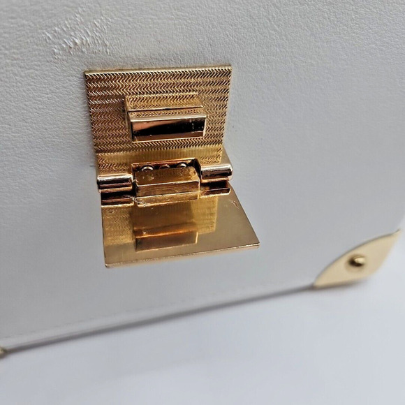 Handbag Republic Bag White Convertible Tasseled Clutch Shoulder Zipper Clasp - Picture 13 of 16